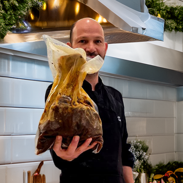 pablo-aya-thors-hammer-holiday-2025-v2